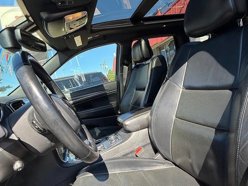 Used 2019 Jeep Grand Cherokee Limited w/ Luxury Group II image 9