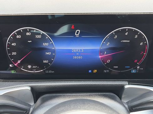 Used 2025 Mercedes-Benz GLB 250 image 9
