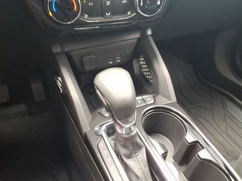 Used 2024 Chevrolet TrailBlazer LT w/ LT Cold Weather Package AWD/4WD image 26