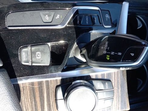 Used 2018 BMW 540i xDrive image 37