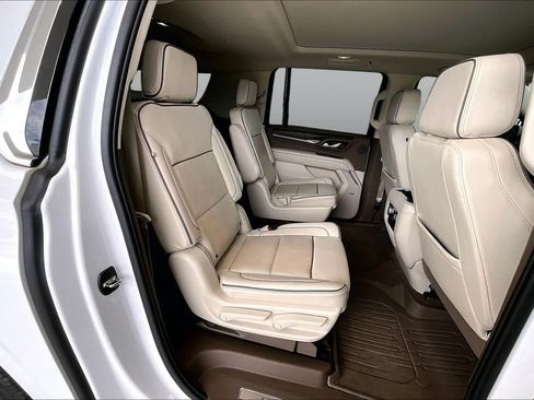 Used 2022 GMC Yukon XL Denali RWD image 21