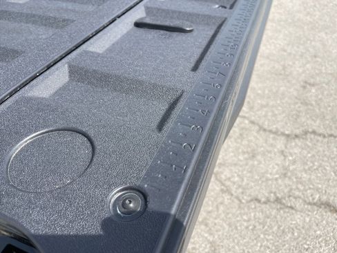 New 2024 Chevrolet Colorado Z71 w/ LPO, Dark Essentials Package image 12