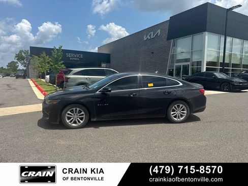 Used 2018 Chevrolet Malibu LT FWD image 8