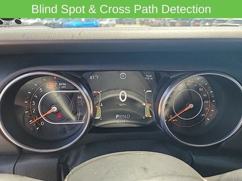 Used 2019 Jeep Wrangler Unlimited Sahara w/ Uconnect 4C Nav & Sound Group AWD/4WD image 23