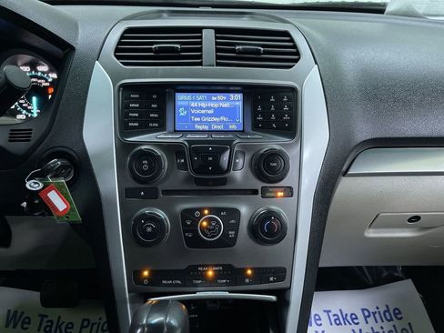 Used 2013 Ford Explorer 4WD w/ Class III Trailer Tow Pkg image 20