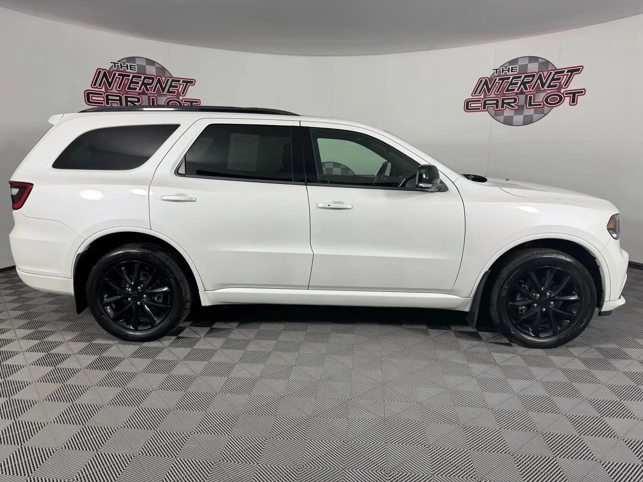 Used 2017 Dodge Durango GT w/ Premium Group AWD/4WD image 8