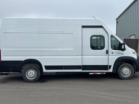 New 2024 RAM ProMaster 3500 w/ Delivery Van Package image 3