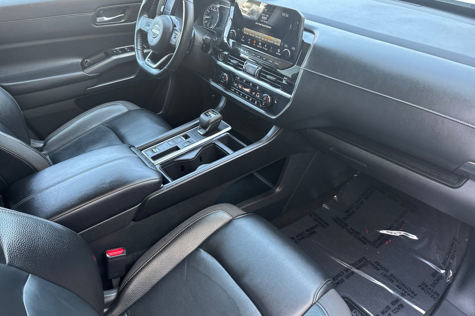 Used 2022 Nissan Pathfinder SL FWD image 21