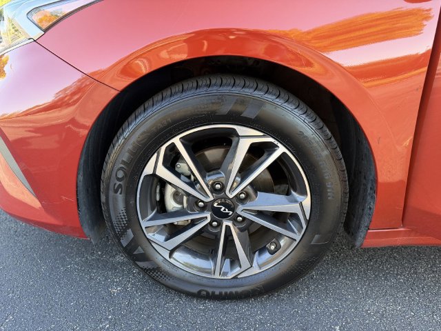 Certified 2024 Kia Forte LXS w/ LXS Technology Package FWD image 41