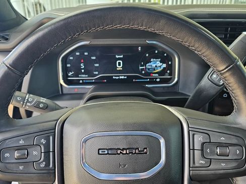 Used 2025 GMC Sierra 2500 Denali Ultimate AWD/4WD image 14