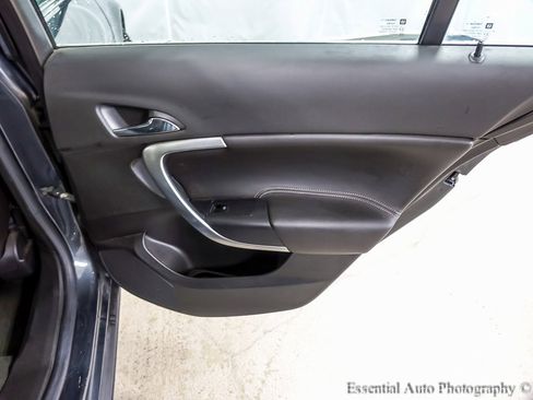 Used 2013 Buick Regal Premium image 20