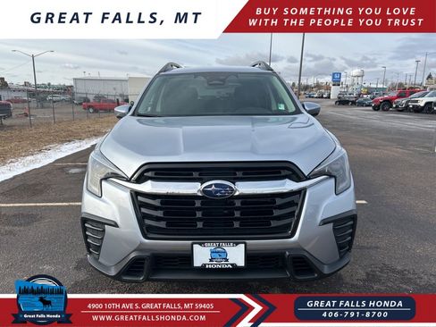 Used 2024 Subaru Ascent Premium w/ Convenience Package image 2