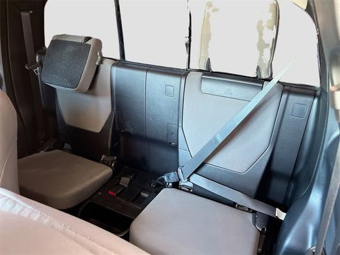 Used 2021 Toyota Tacoma SR5 image 22