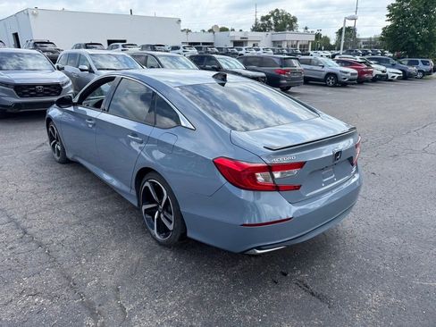 Used 2022 Honda Accord Sport image 2