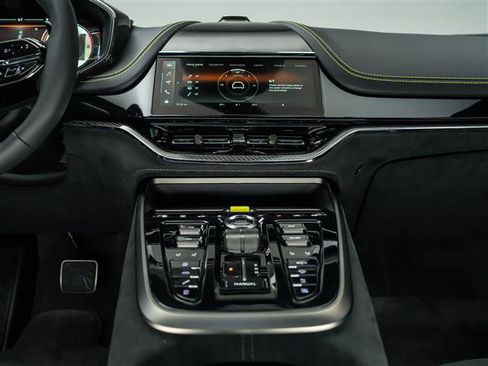 New 2026 Aston Martin DBX S image 28