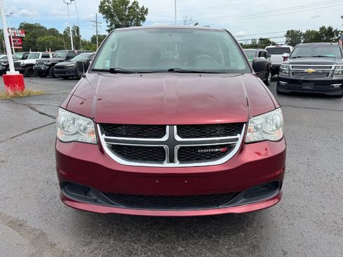 Used 2017 Dodge Grand Caravan SXT w/ Quick Order Package 29G SXT FWD image 8