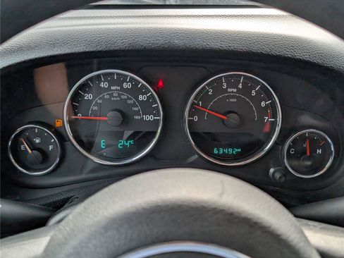 Used 2018 Jeep Wrangler Sport AWD/4WD image 26