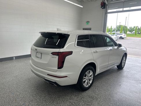 Used 2021 Cadillac XT6 Luxury FWD image 3