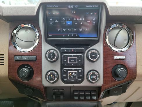 Used 2013 Ford F250 King Ranch w/ King Ranch w/Chrome Pkg image 10