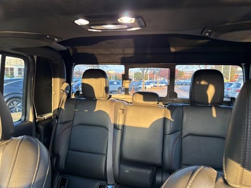 Used 2022 Jeep Gladiator Rubicon w/ Trailer Tow Package image 8