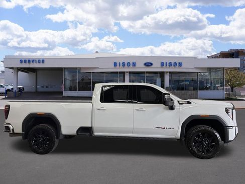 Used 2024 GMC Sierra 3500 AT4 w/ AT4 Premium Plus Package AWD/4WD image 2