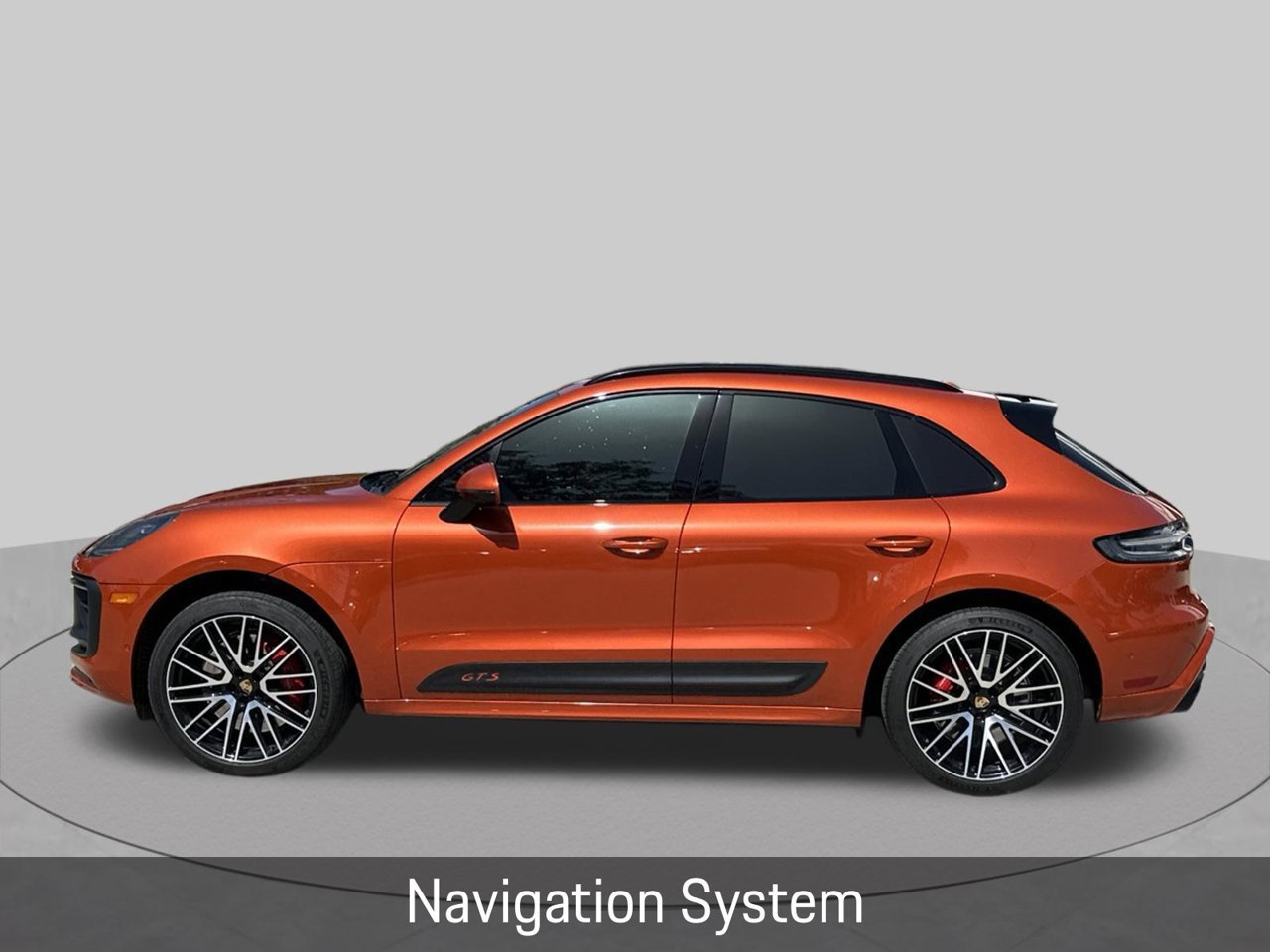 Used 2022 Porsche Macan GTS AWD/4WD image 2