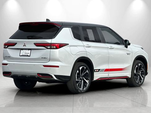 Used 2024 Mitsubishi Outlander Ralliart image 2