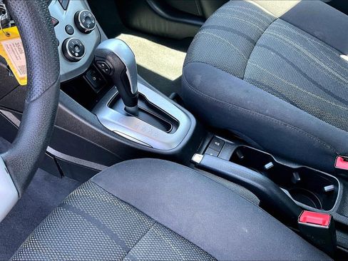 Used 2020 Chevrolet Sonic LT FWD image 13