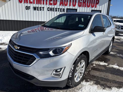 Used 2020 Chevrolet Equinox LS image 2
