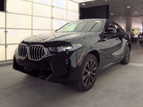 Used 2025 BMW X6 xDrive40i w/ Climate Comfort Package AWD/4WD image 1