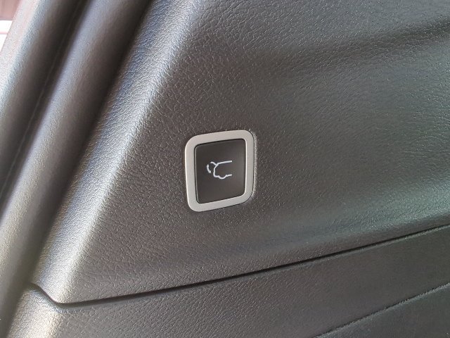New 2026 Chrysler Pacifica Select FWD image 34