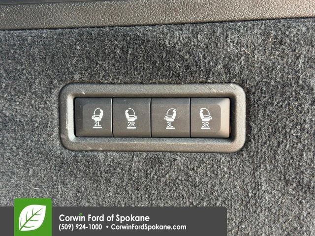 Used 2022 Jeep Grand Wagoneer Series III w/ Flexible Seating Group AWD/4WD image 21