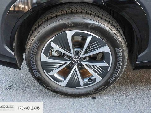 Used 2025 Lexus RZ 300e image 8