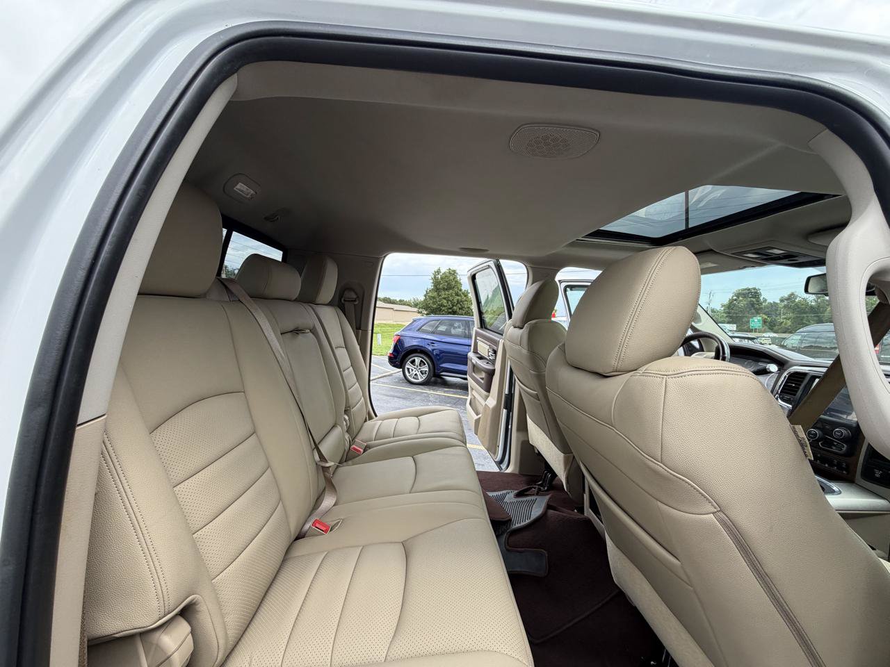 Used 2018 RAM 2500 Laramie AWD/4WD image 37