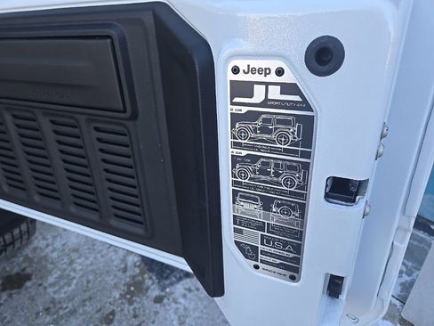 New 2026 Jeep Wrangler Sahara image 93