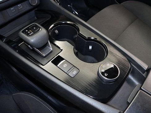 Used 2023 Nissan Rogue S image 22