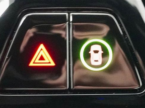 Used 2019 BMW 530e w/ Convenience Package image 18