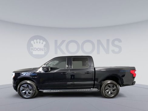 Used 2024 Ford F150 Lightning Lariat image 2