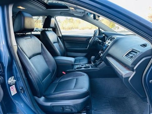 Used 2018 Subaru Outback 3.6R Limited image 24