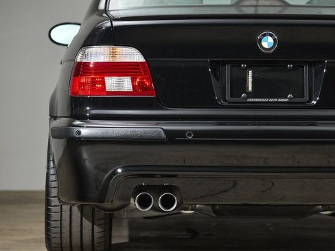 Used 2003 BMW M5 RWD image 18