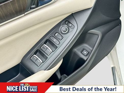 Used 2018 Honda Accord EX image 18