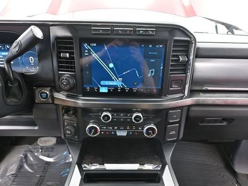 Used 2024 Ford F250 Lariat w/ Lariat Ultimate Package AWD/4WD image 36