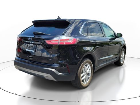 Used 2024 Ford Edge SEL AWD/4WD image 6