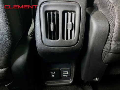 Used 2019 Jeep Compass Limited AWD/4WD image 32