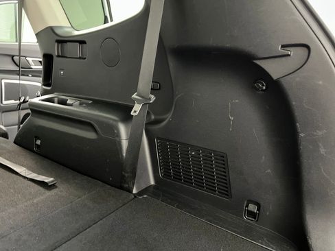 Used 2025 Kia Telluride S image 37
