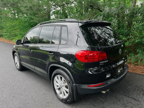 Used 2017 Volkswagen Tiguan S FWD image 3