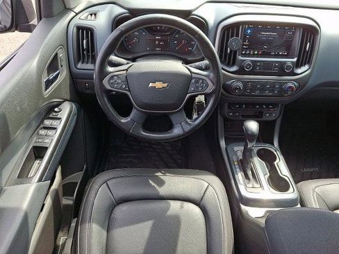 Used 2022 Chevrolet Colorado Z71 w/ Trail Boss Package image 12