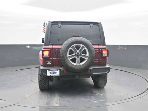 Used 2021 Jeep Wrangler Unlimited Sahara w/ Cold Weather Group AWD/4WD image 6