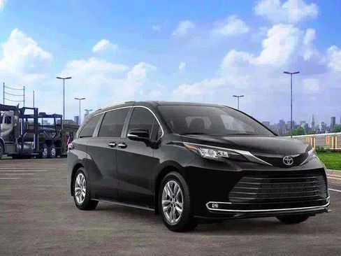 New 2026 Toyota Sienna Limited AWD/4WD image 23