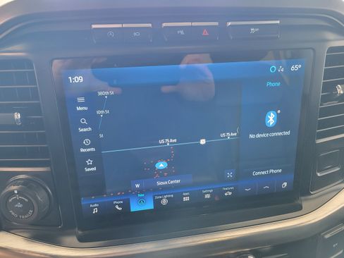 Used 2021 Ford F150 Lariat w/ Max Trailer Tow Package image 18